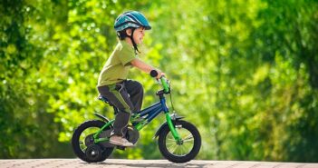 Kinder Fahrradhelme: Gefährden Sie die Gesundheit Ihres Kindes?