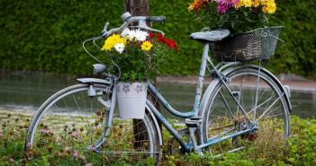 Ganzjähriger Fahrradschutz: Technik, Verkehrsregeln und passende Versicherungen im (Foto: ARAG SE)