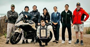 Zero DS erzielt Weltrekord 436,5 Kilometer auf öffentlichen (Foto: Zero Motorcycles)